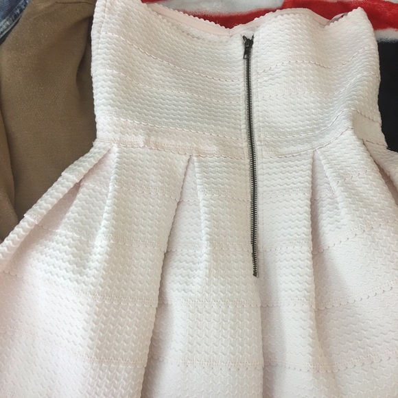 Pastel Pink Bandage Halter Flared Dress Jun&Ivy - Picture 4 of 5